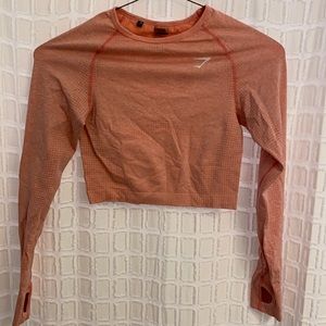 Long sleev GYMSHARK pink crop top